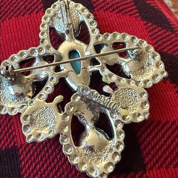 Vintage 1974 Sarah Coventry Imperial Brooch Signed Heraldic Pin - Picture 2 of 3